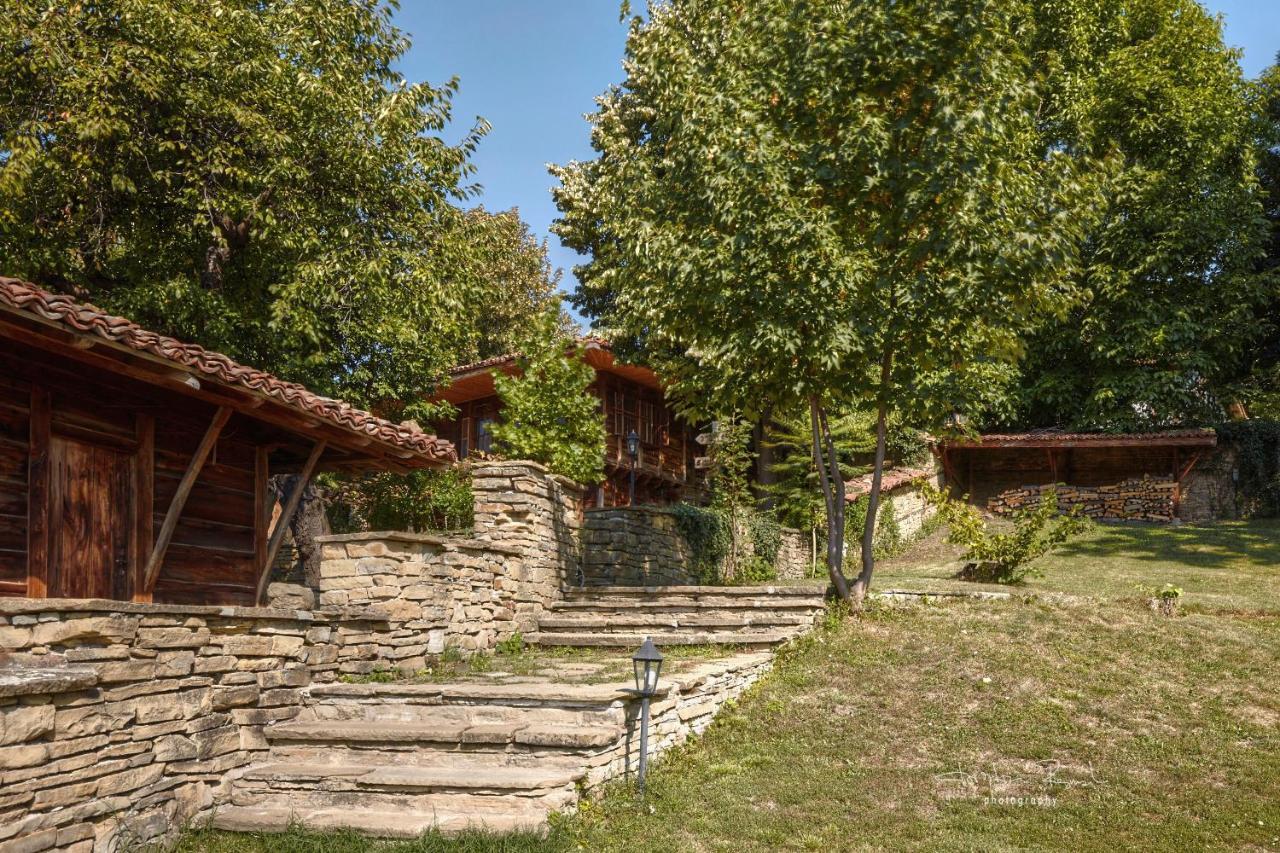Guest Houses "Zlatna Oresha - Complex" Scherawna Exterior foto